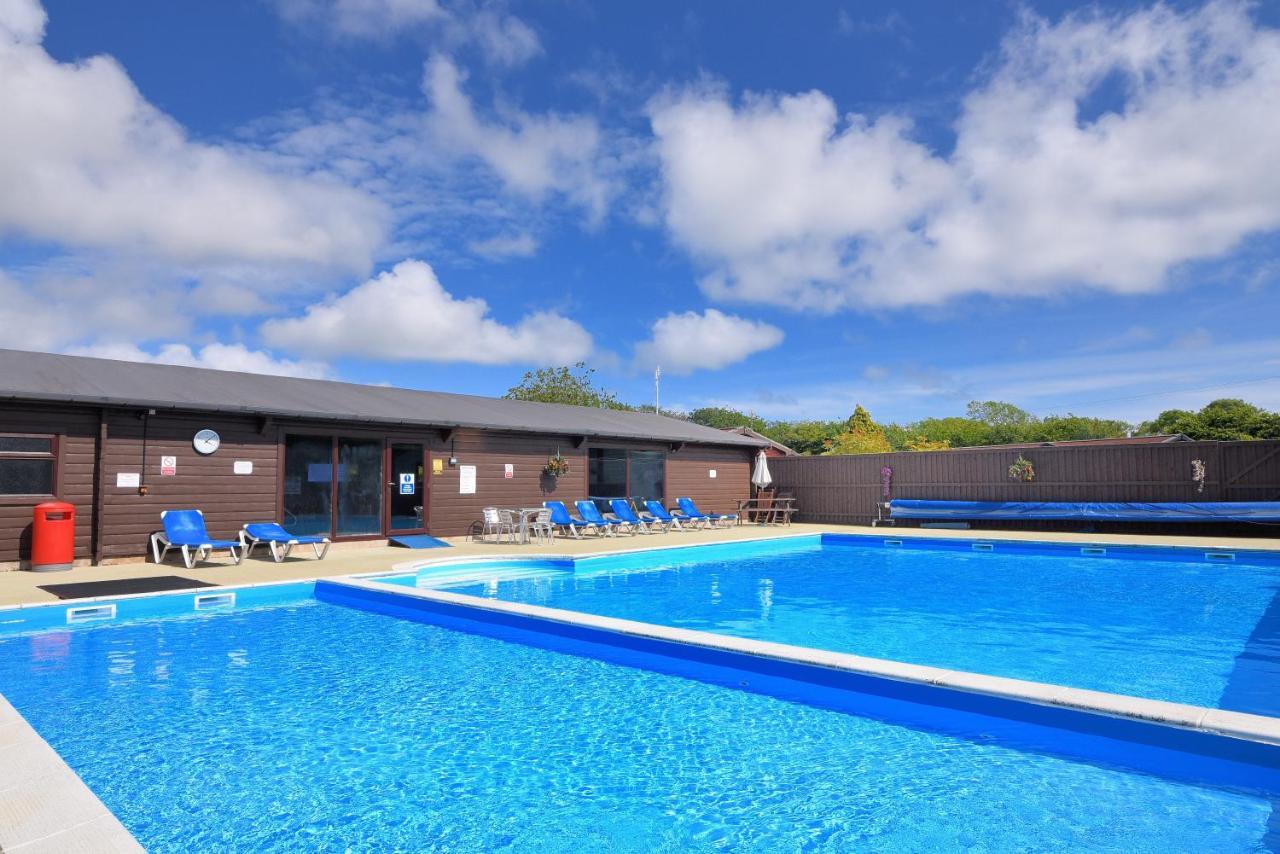 Hazelwood 4 Pinewood Retreat Villa Лайм Риджис Екстериор снимка