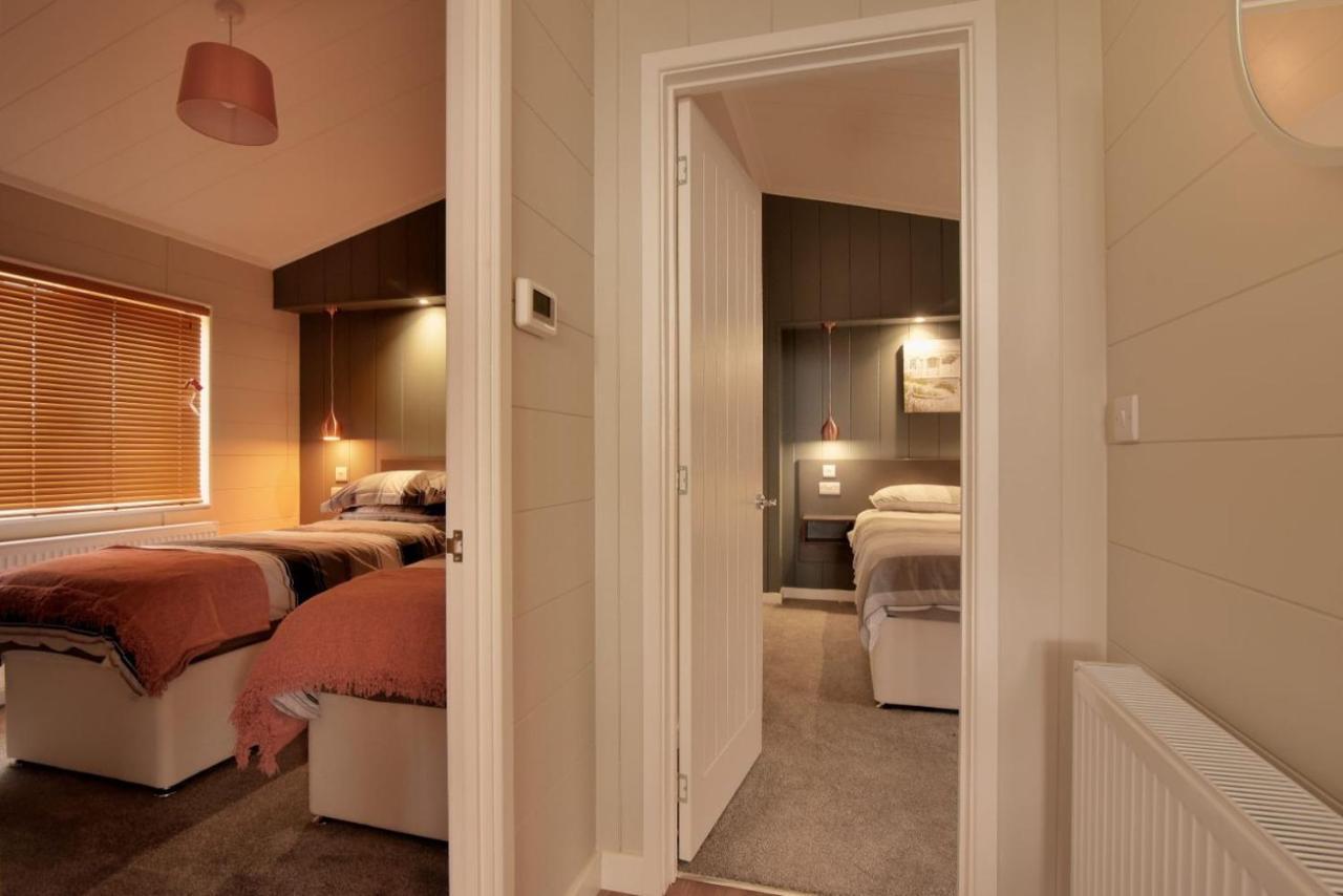 Hazelwood 4 Pinewood Retreat Villa Лайм Риджис Екстериор снимка